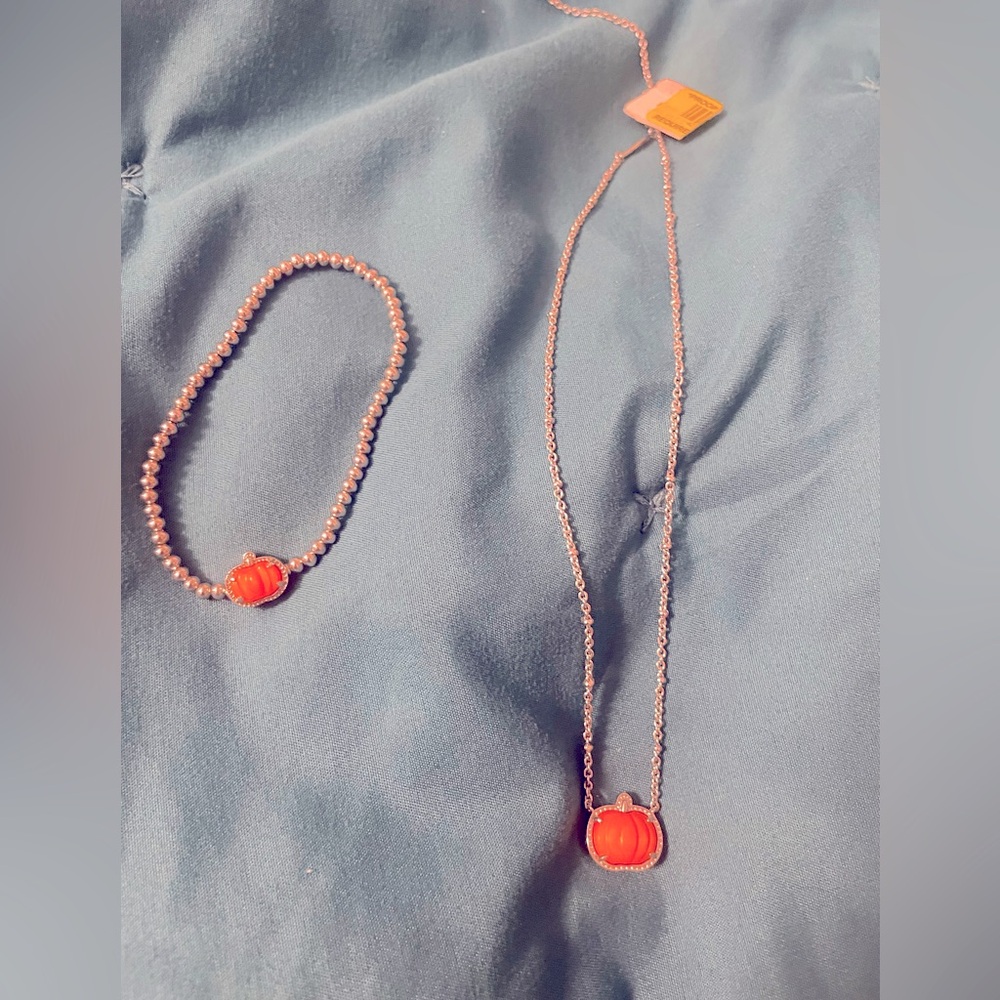 Kendra Scott Orange Pumpkin Necklace and Bracelet Set